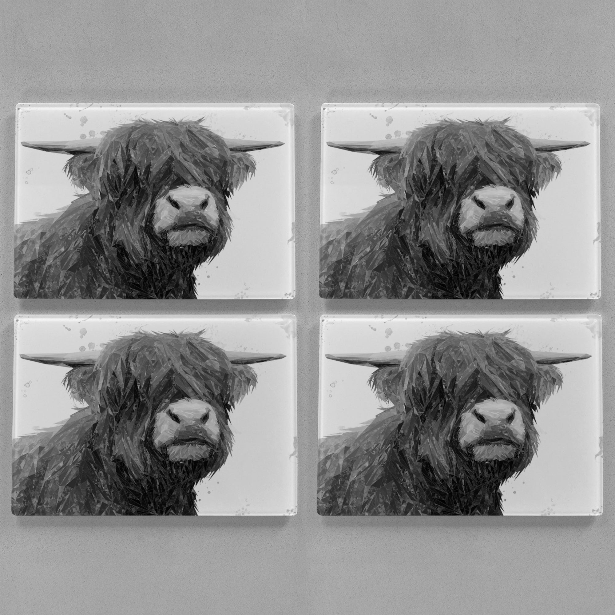 "Henry" The Highland Bull (B&W) Premium Glass Placemat