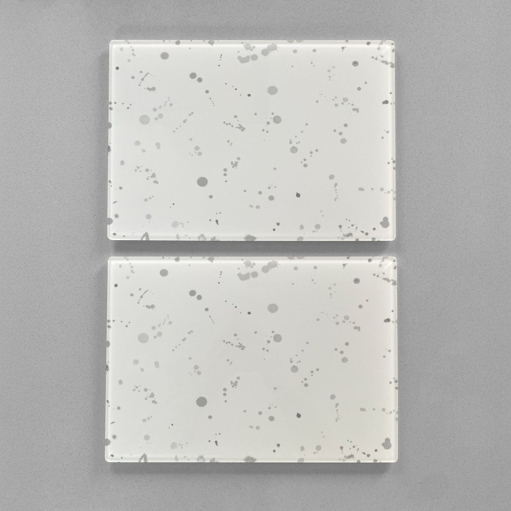 "Mac" Grey Background Splashes Accent Premium Glass Placemat