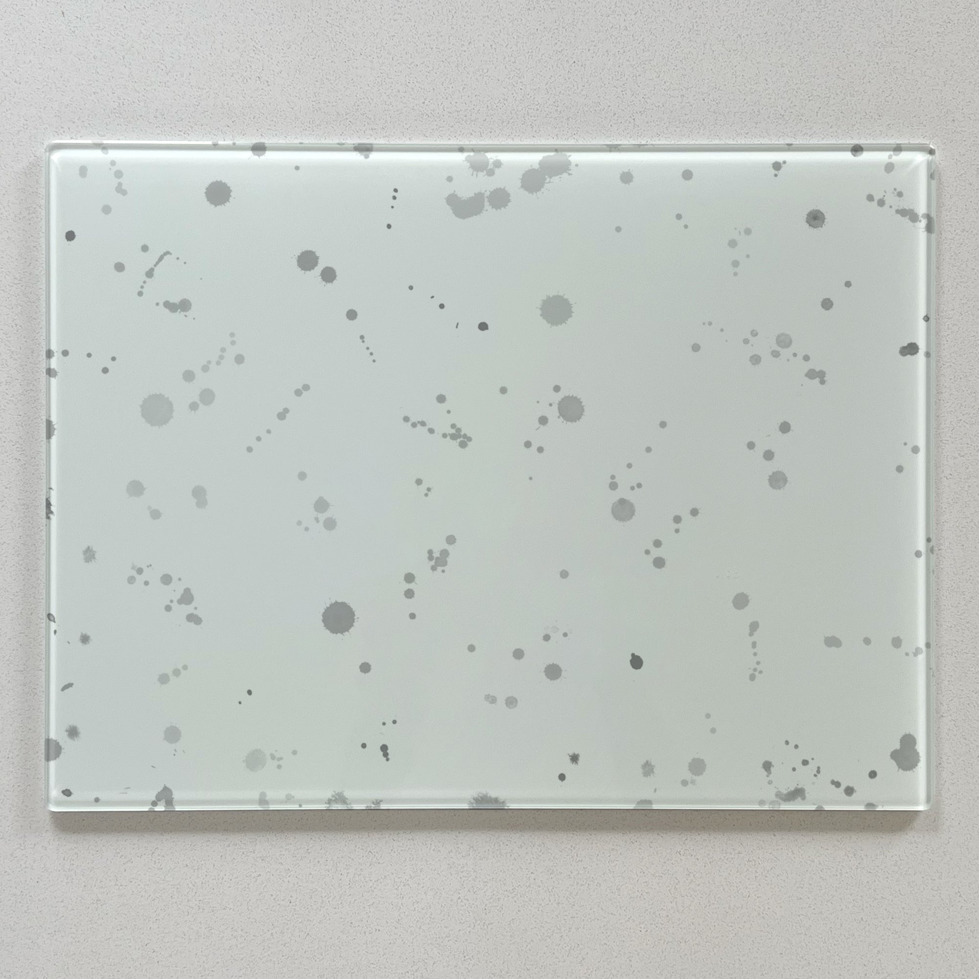 Accent Premium Glass Worktop Saver for 'Mac, Grey Background'
